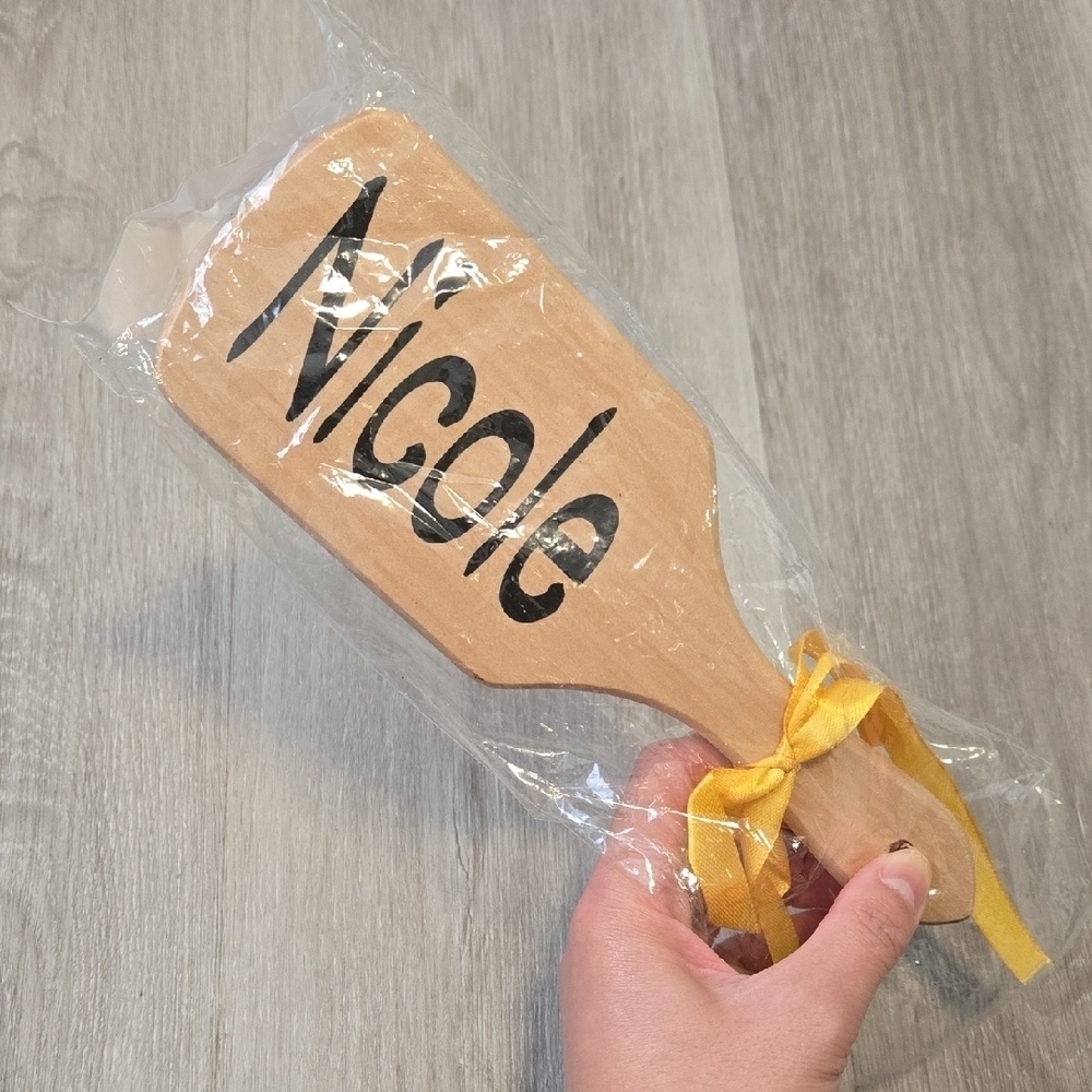 Wooden Hair Brush with Yellow Ribbon & "Nicole" Engraved - Picture 3 of 5